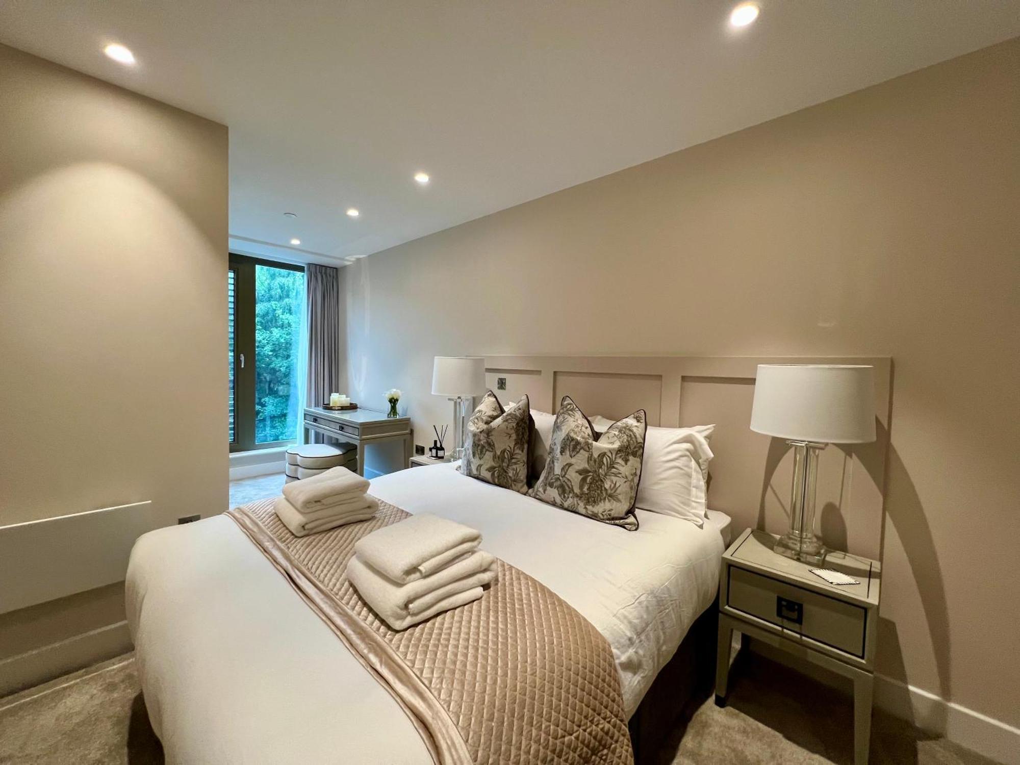 The Noir Blanc Retreat At Ryedale House
